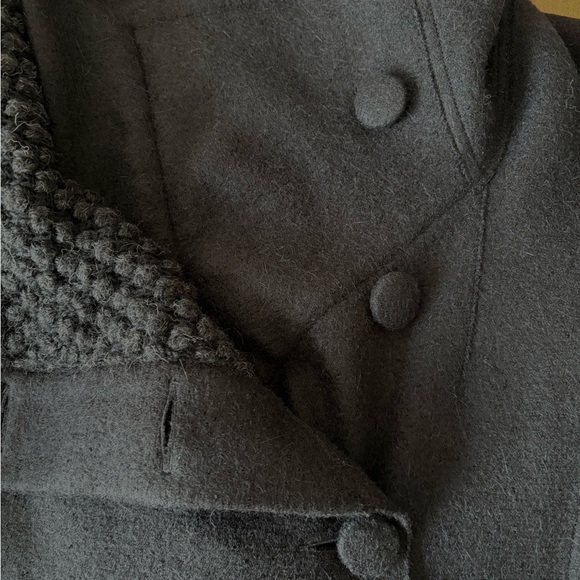 Indigenous Peruvian Alpaca Felt Asymmetrical Topper - Picture 6 of 15